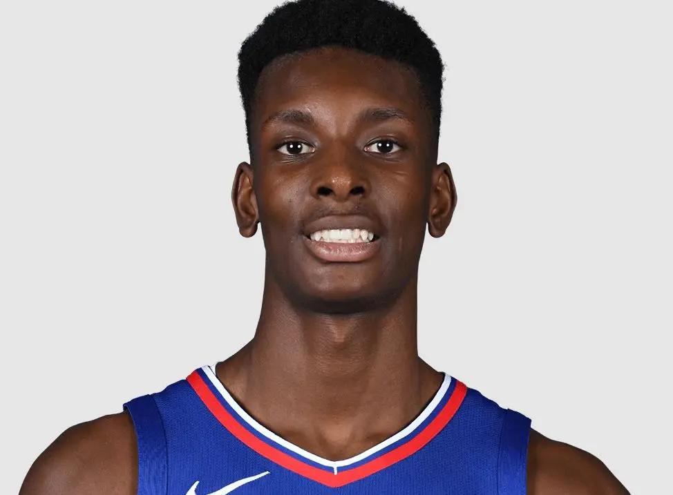 包含里程碑夜！夏洛特黄蜂复出首秀，NBA常规赛窗口期刷纪录，悬念犹存，资深球员宣示担当的词条